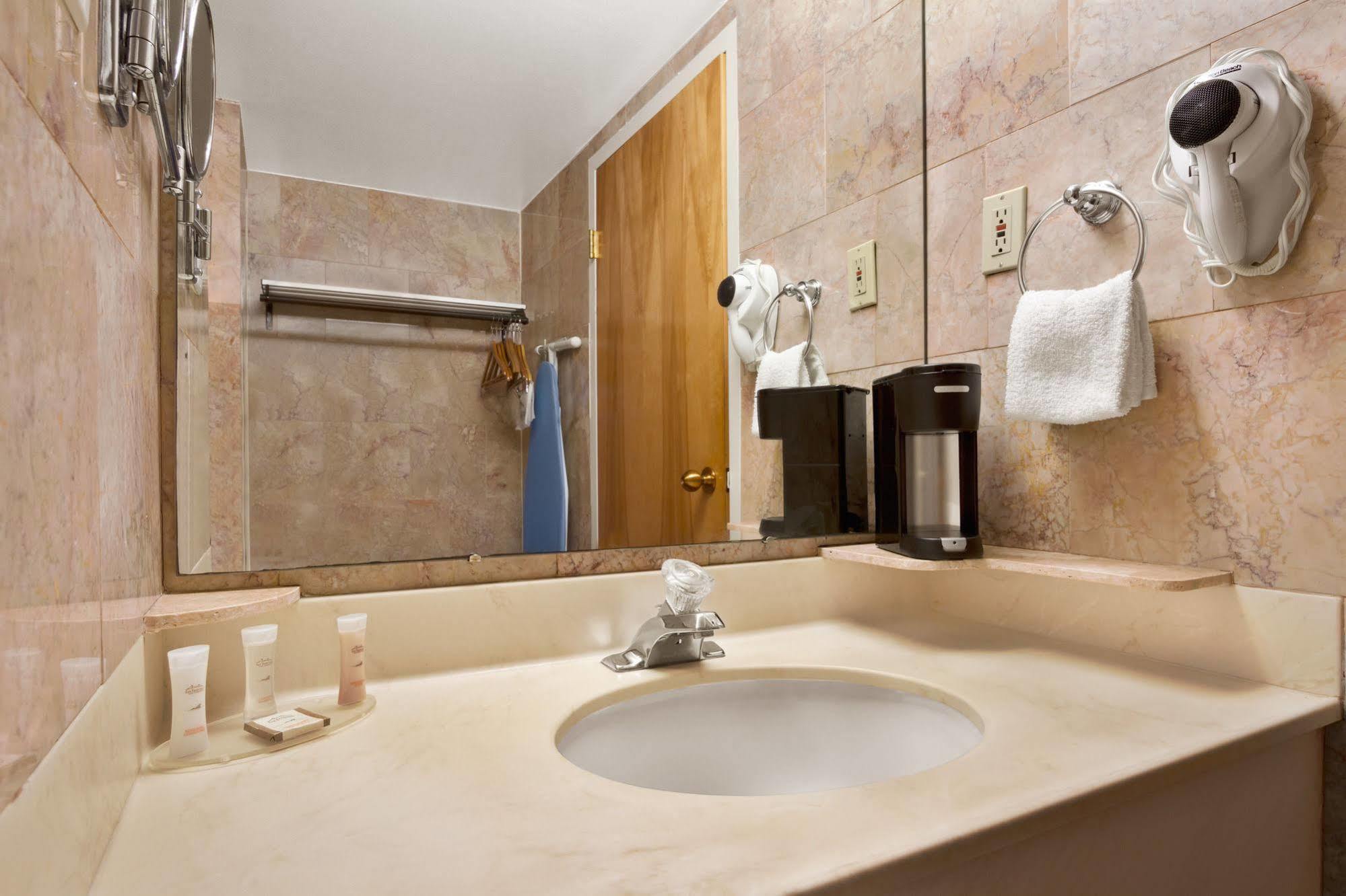 Oh St Joseph Resort Hotel Pleasantville Chambre photo
